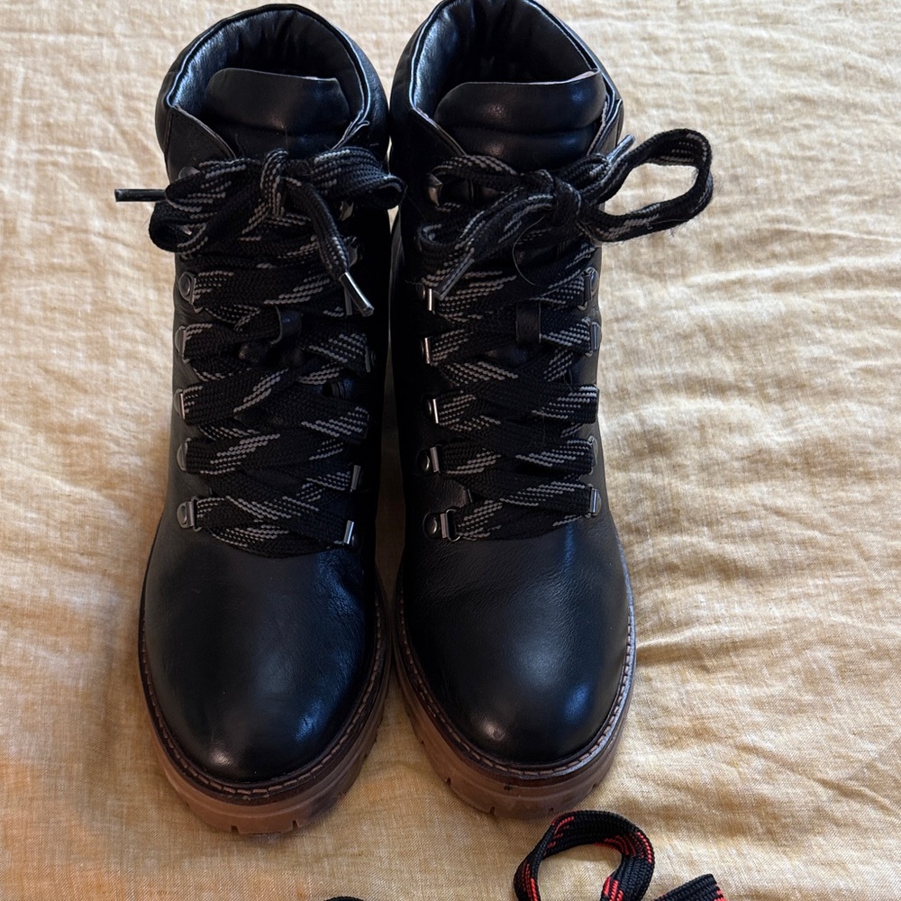 Gentle souls by Kenneth Cole Brooklyn Booties - Picture 4 of 17